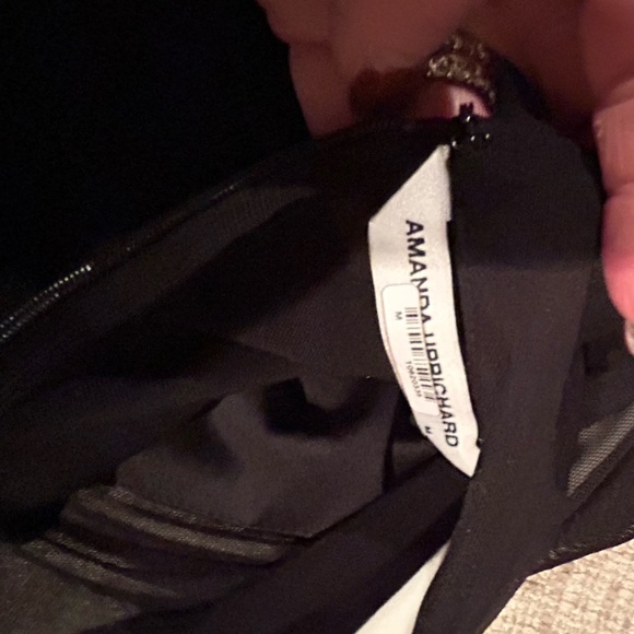Amanda Uprichard Vixen Dress in Black
Size M retails $238 - Picture 8 of 8
